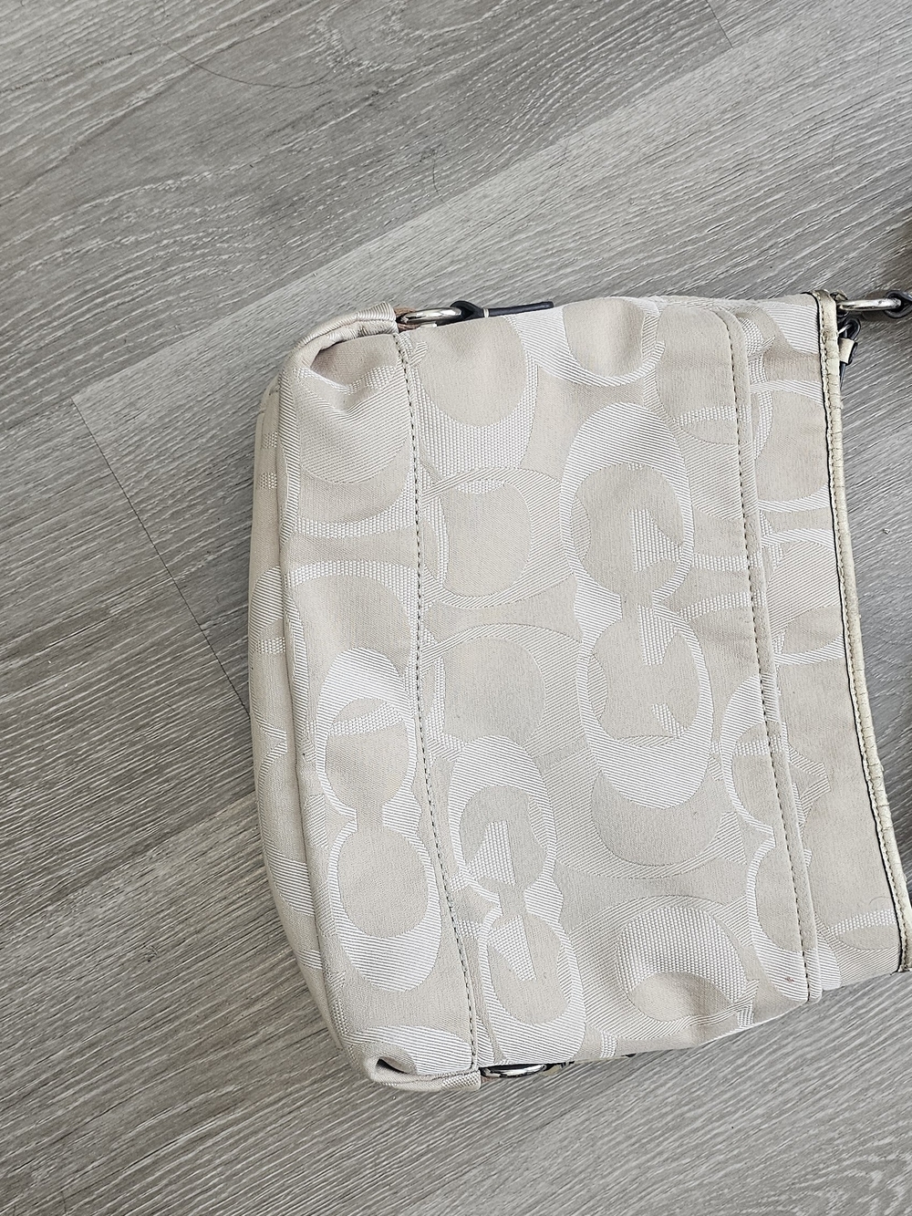 Coach Signature Canvas Crossbody Bag in Beige - Picture 2 of 3
